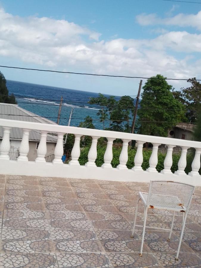 Tina'S Guest House Ocho Rios Luaran gambar